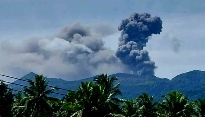 Letusan Vulkanik Gunung Dukono dan Upaya Konservasi Lingkungan di Indonesia