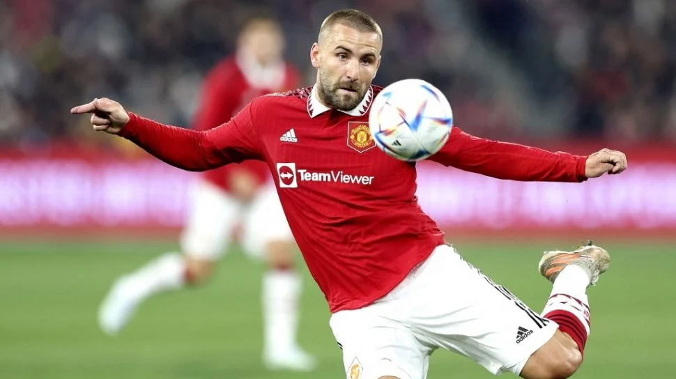 Luke Shaw Dilema Musim Baru: United Butuh Pengganti Bek Kiri Setelah Kualifikasi Champions League