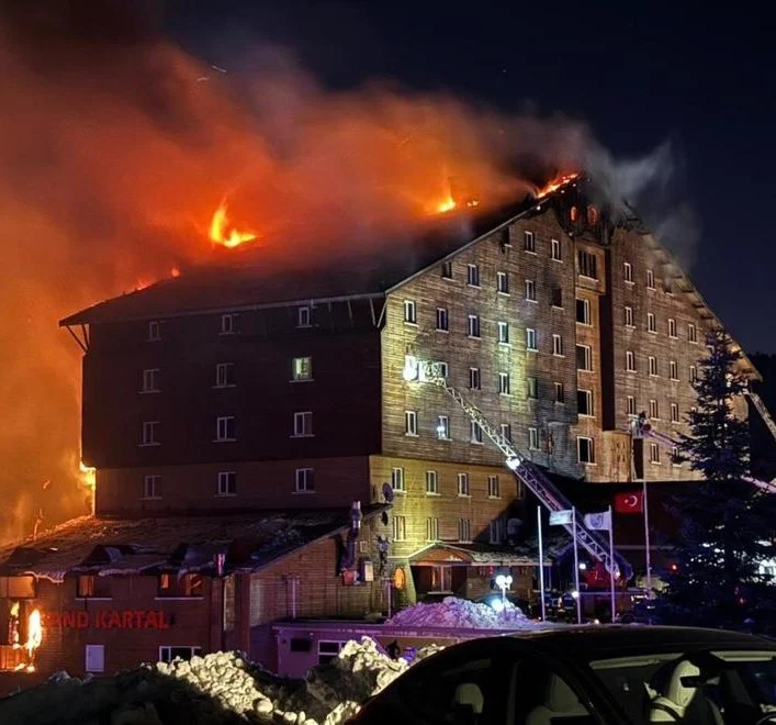 Malaga Dilanda Kasus Kriminal dan Kebakaran Hotel
