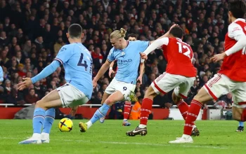 Manchester City Tekan Arsenal di Puncak Klasemen Premier League