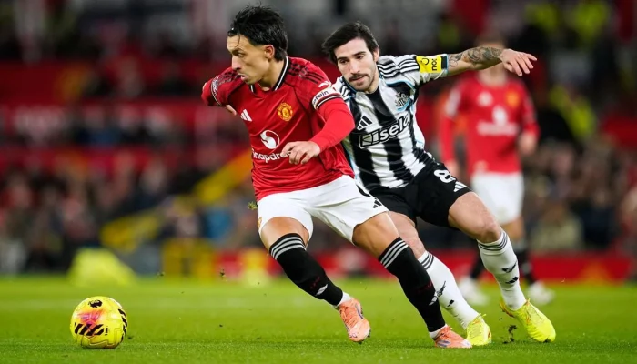 Manchester United Incar Sandro Tonali dan Ederson untuk Perkuat Lini Tengah