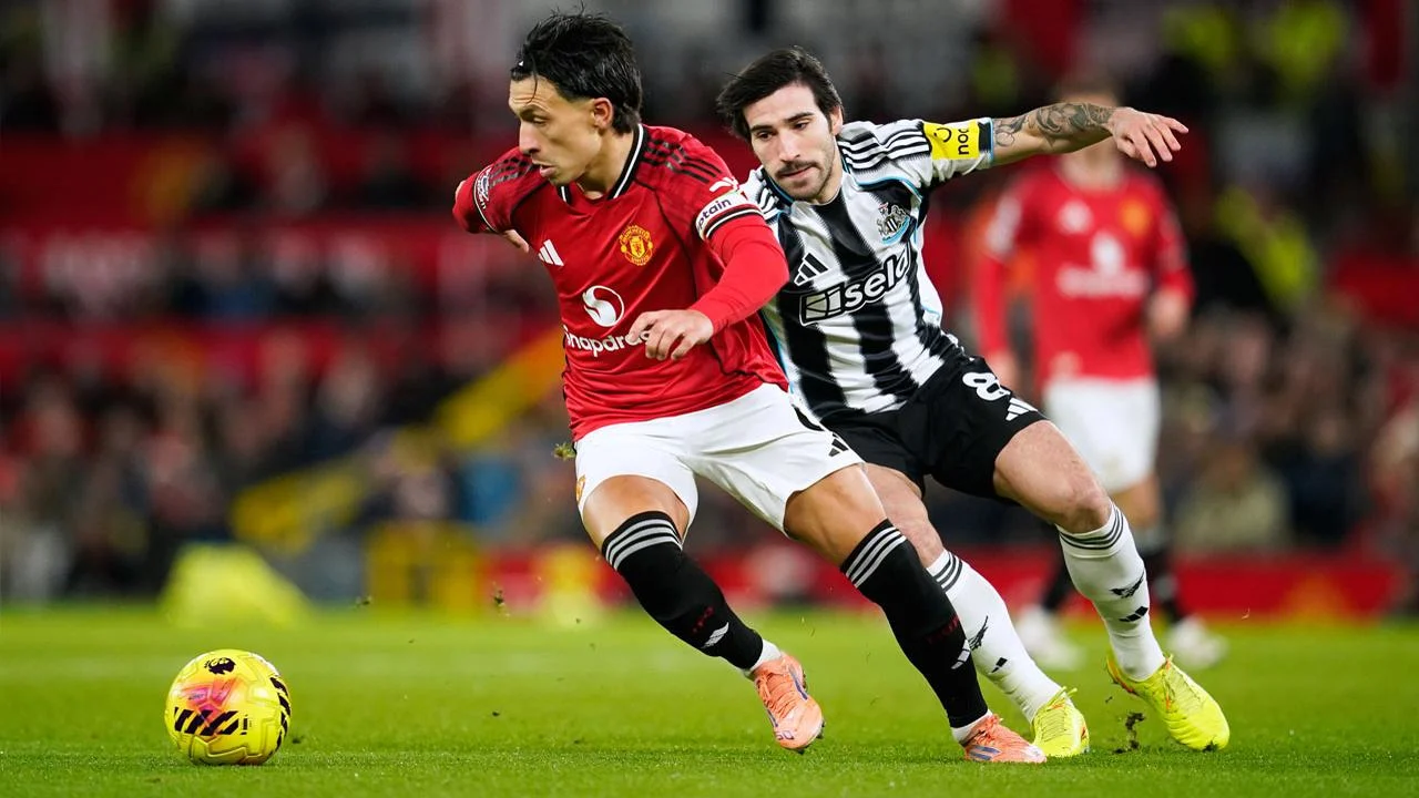 Manchester United Incar Sandro Tonali dan Ederson untuk Perkuat Lini Tengah