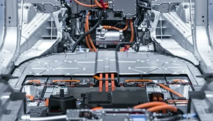 Mengenal Penggantian Baterai Mobil Listrik dan Infrastruktur Pendukungnya
