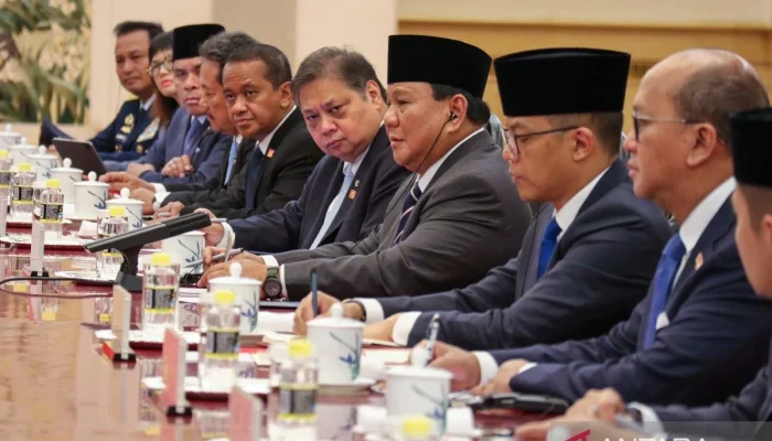 Menghadapi Polikrisis: Indonesia Belajar dari China untuk Pengentasan Kemiskinan