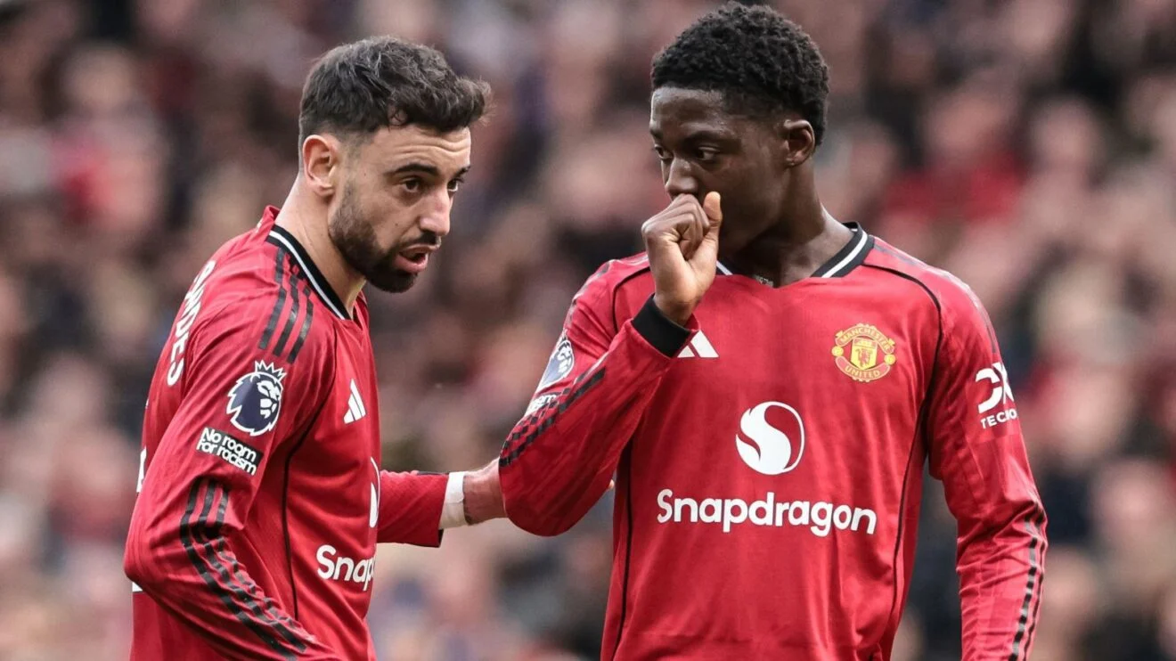 Michael Carrick Berharap Kobbie Mainoo dan Bruno Fernandes Tetap di Manchester United