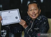 Muhadjir Effendy: Hakim Konstitusi Arsul Sani Dibebaskan dari Tuduhan Pemalsuan Ijazah
