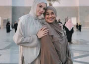 Ochi Rosdiana dan Alyssa Daguise Resmi Menjadi Ibu, Ini Momen Spesial Mereka