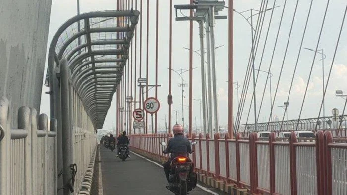 Pagar Jembatan Cangar: Benteng Baja Baru untuk Cegah Aksi Bunuh Diri