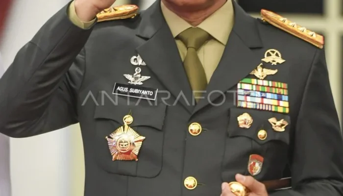 Panglima TNI Jenderal TNI Agus Subiyanto Izinkan Prajurit Turun Tangan Buru Begal