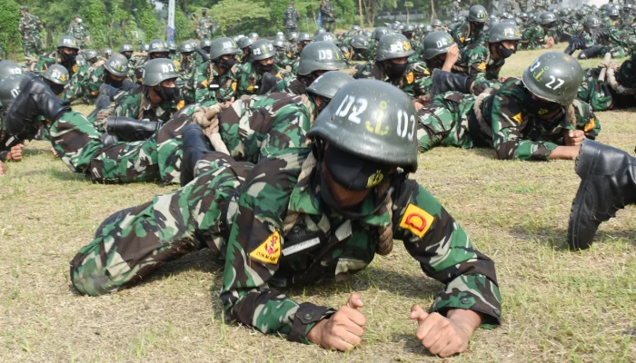 Pelatihan TNI untuk Penerima Beasiswa LPDP: Membentuk Generasi Disiplin dan Nasionalis