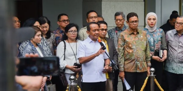 Pembatalan dan Kontroversi: Dari Pembangunan Energi Hingga Film dan Musik