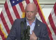 Pentagon Akan Meninjau Perkataan Mark Kelly Tentang Stok Senjata AS