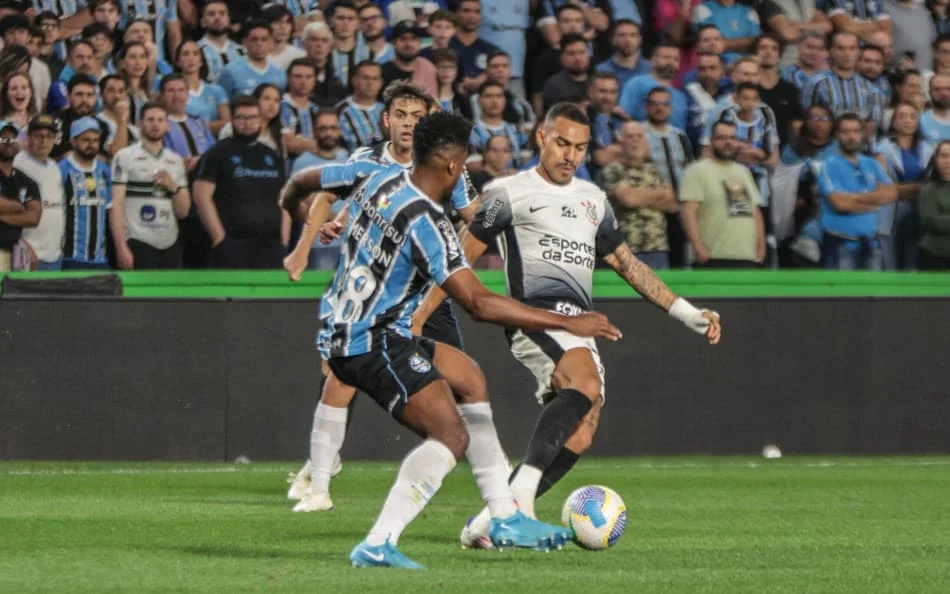Pertarungan Sengit: Corinthians vs Grêmio dalam Brasileirão