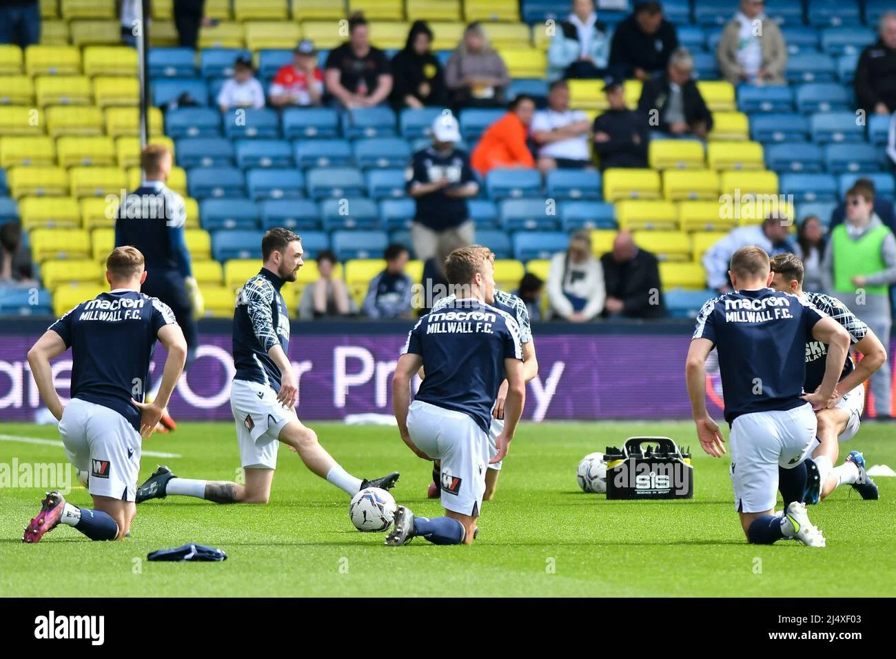 Pertarungan Sengit di Championship Play-off Semi-final: Millwall vs Hull City