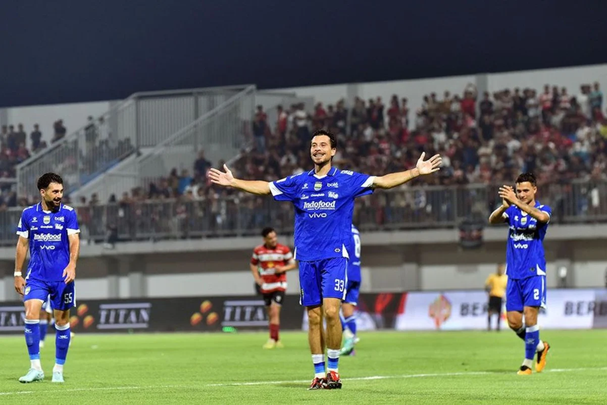 Pertarungan Sengit di Pekan 33 Super League: Persib dan Borneo FC Berebut Puncak Klasemen