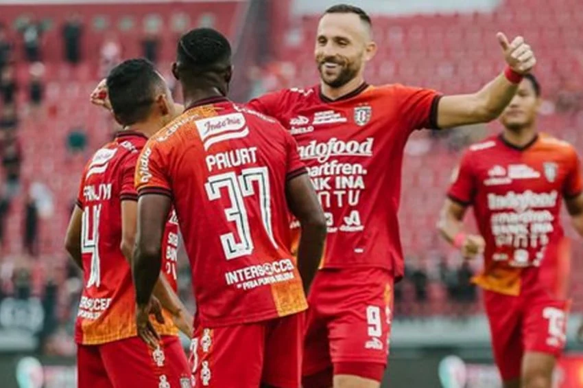 Poin Liga 1: Persaingan Sengit di Puncak Klasemen