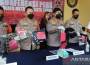 Polisi Riau Ungkap Motif Perampokan Lansia: Sakit Hati dan Kebutuhan Ekonomi Memicu Pembunuhan Brutal