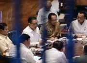 Prabowo Dorong Pengawasan Aliran Dana: Pertemuan Rutin dengan Ketua PPATK di Hambalang