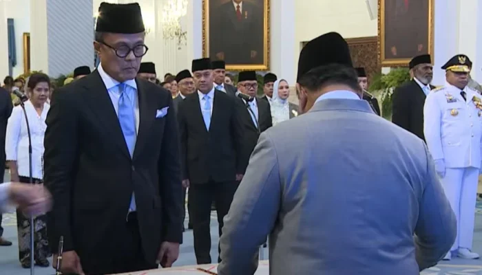 Prabowo Perkenalkan Dony Oskaria sebagai Kepala Danantara, Pengelola Kekayaan Negara