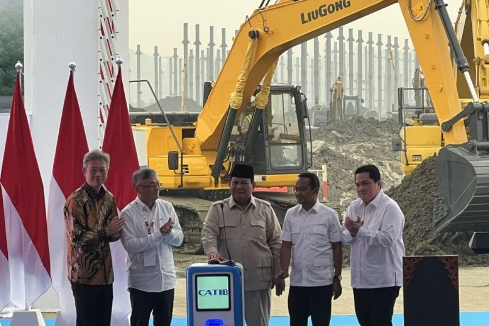 Prabowo Resmikan 13 Proyek Hilirisasi Rp116 Triliun: Langkah Besar Menuju Kemandirian Nasional