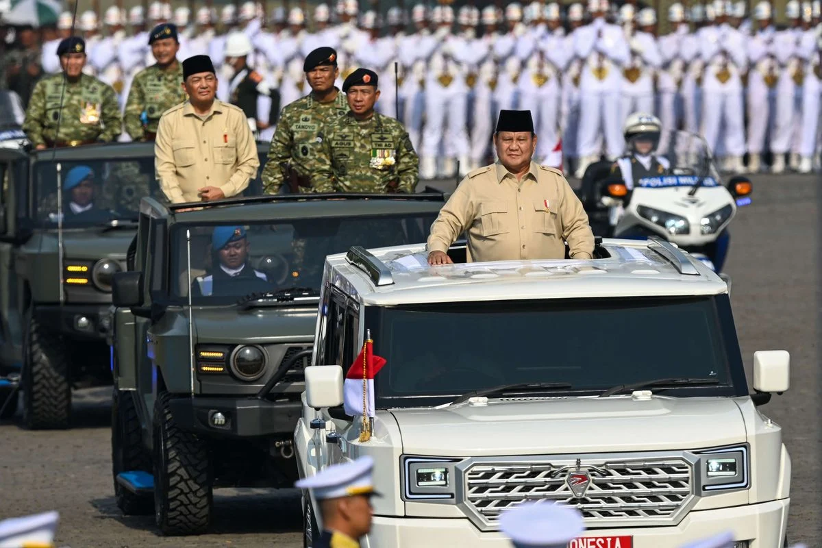 Presiden Prabowo Minta Pindad Buat Mobil Khusus untuk Menyapa Warga, Sementara Garuda Indonesia dan TNI Juga Berita Utama Hari Ini