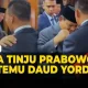 Presiden Prabowo Subianto Adu Tinju dengan Daud Yordan, Simbol Kekompakan di Gedung Parlemen
