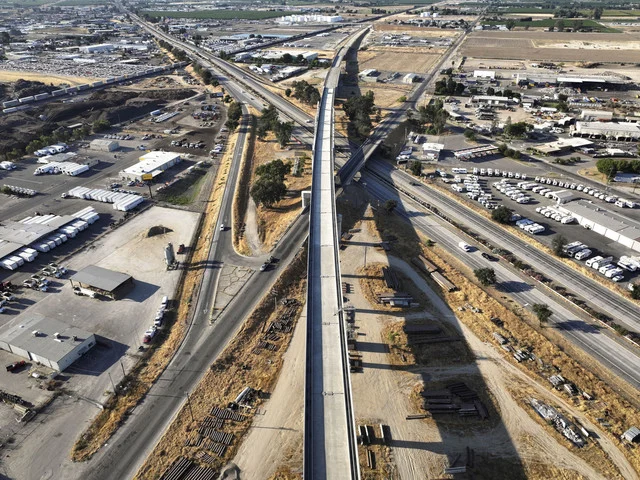 Proyek Kereta Api Senilai $4 Miliar di Amerika Selatan dan Pengaruhnya terhadap Infrastruktur