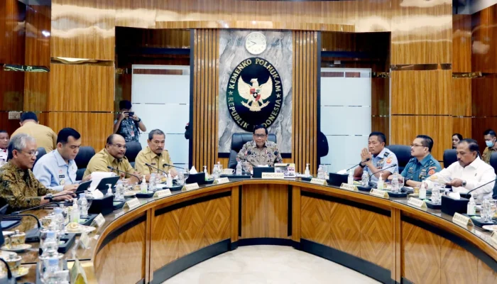 Pulau Miangas dan Konflik Internasional: Dari ICC hingga Deregulasi di Indonesia
