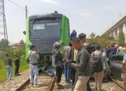 Raffi Ahmad Tak Mau Pusing: Menanggapi Komentar Negatif Usai Sambangi Lokasi Kecelakaan Kereta di Bekasi Timur