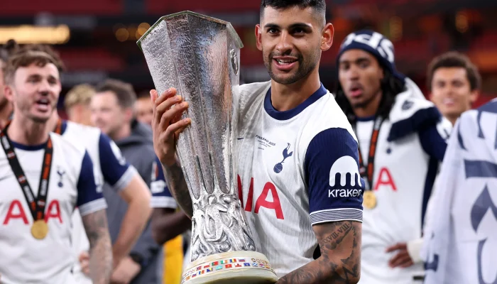 Roberto De Zerbi Konfirmasi Keputusan Cristian Romero yang Membuat Penggemar Tottenham Marah