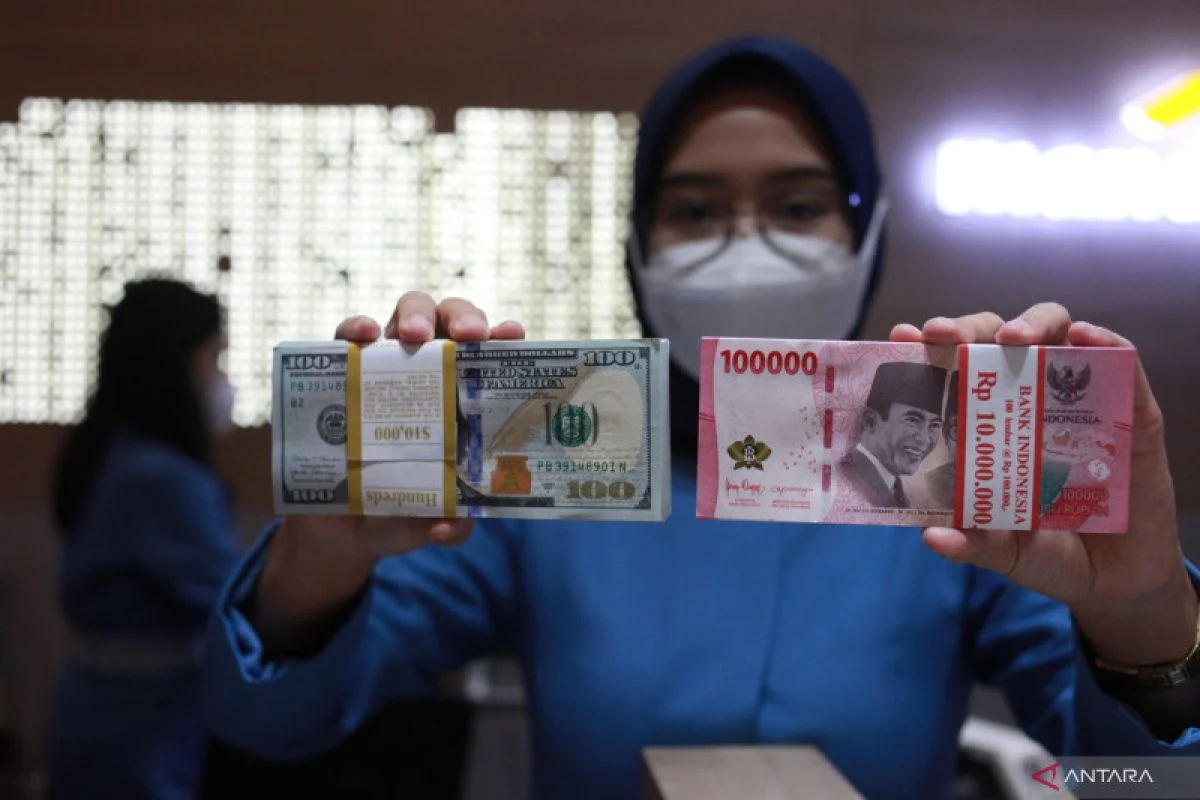 Rupiah Merosot ke Level Rp17.425: Dampak Krisis, Tindakan Pemerintah, dan Peluang Investasi Kripto