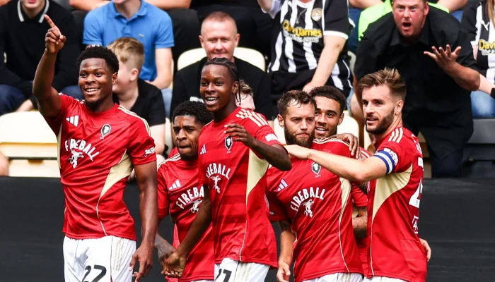 Salford City FC Siap Menghadapi Notts County di Final Piala Liga Inggris
