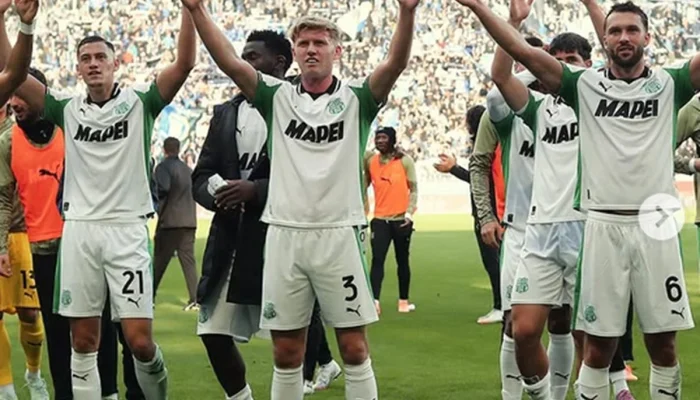 Sassuolo Tumbangkan AC Milan 2-0, Allegri Panik & Jay Idzes Bercahaya di Tengah Cedera