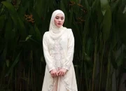 Selebriti Indonesia Tampil Elegan di Idul Adha 2026