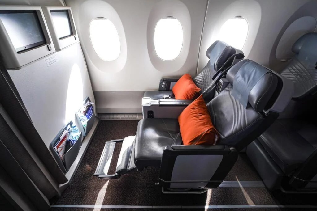 Singapore Airlines Guncang Langit: Wi‑Fi Starlink, Siaran Piala Dunia, Kursi Premium Tertunda, dan Tuntutan Hukum Pasca Turbulensi