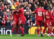 Sir Alex Ferguson Dilarikan ke Rumah Sakit Menjelang Derby Manchester United vs Liverpool: Kronologi dan Dampaknya