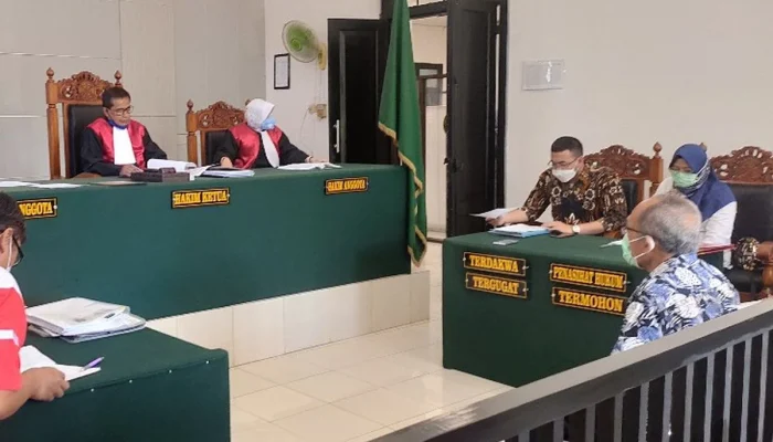 Skandal Disiplin di Pengadilan Negeri: 28 Aparatur Dihukum, Gugatan Besar PT KAI Menanti Sidang