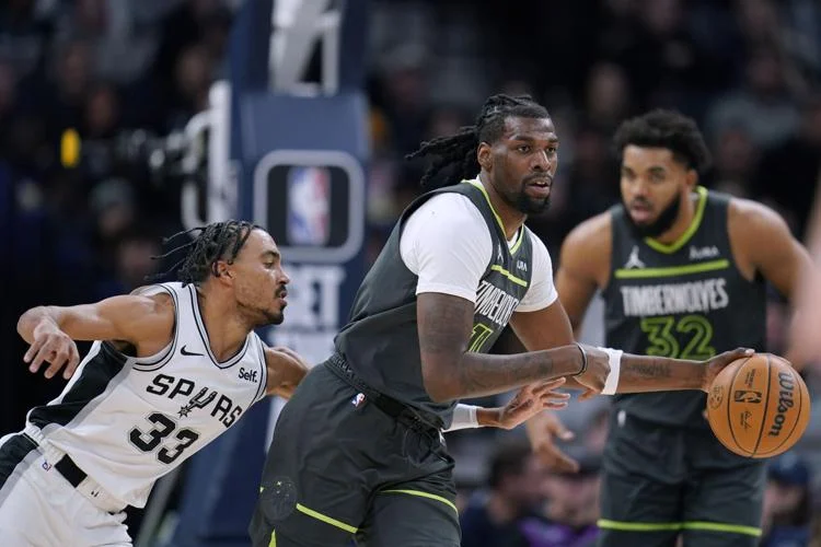 Spurs vs Timberwolves: Drama 104-102 di Game 1 Western Conference Semifinals
