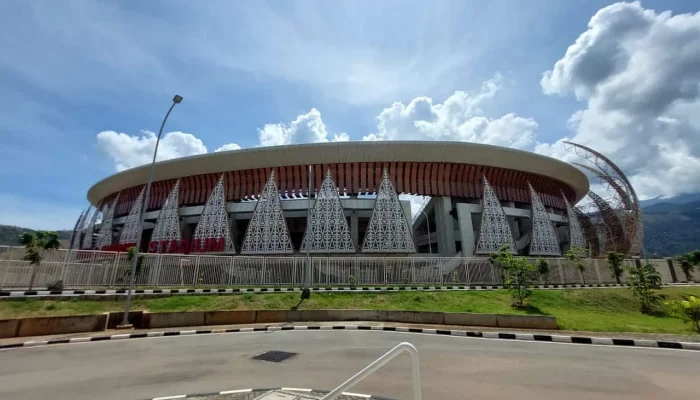 Stadion Lukas Enembe Bergemuruh! Persipura Kuasai Laga Penentu dengan Penonton Terbanyak