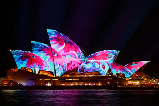 Sydney Siap Mengalami Malam yang Cerah dengan Vivid Festival dan Penghargaan Damai Sydney