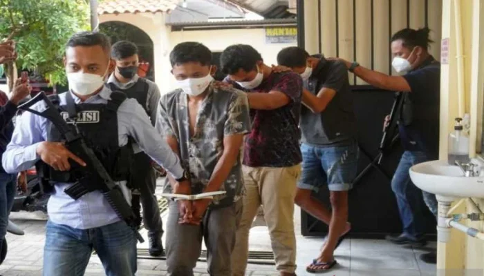 Tiga Pemuda Ditangkap Polisi atas Kasus Pencurian Kabel Listrik di Palembang
