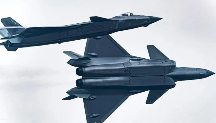 Tiongkok Perluas Produksi Jet Tempur Siluman J-20A dengan Mesin WS-15