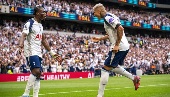 Tottenham Hotspur Masuk dalam Persaingan untuk Membeli Striker Muda Levante