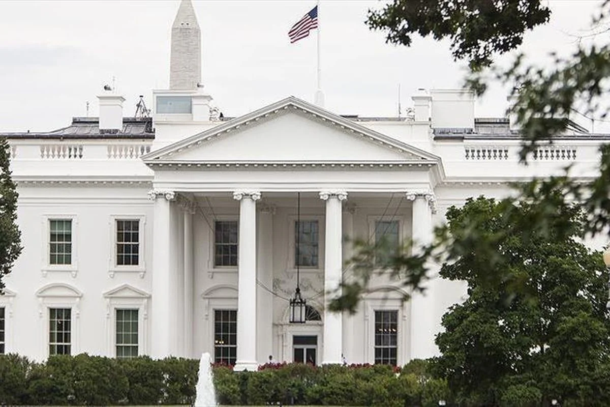 Trump Berbagi Rencana Membangun Balroom Mewah di Gedung Putih, Serta Menyatakan Perang dengan Iran Akan Berakhir Cepat