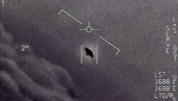 UFO: Misteri di Balik Fenomena Unidentified Aerial Phenomena