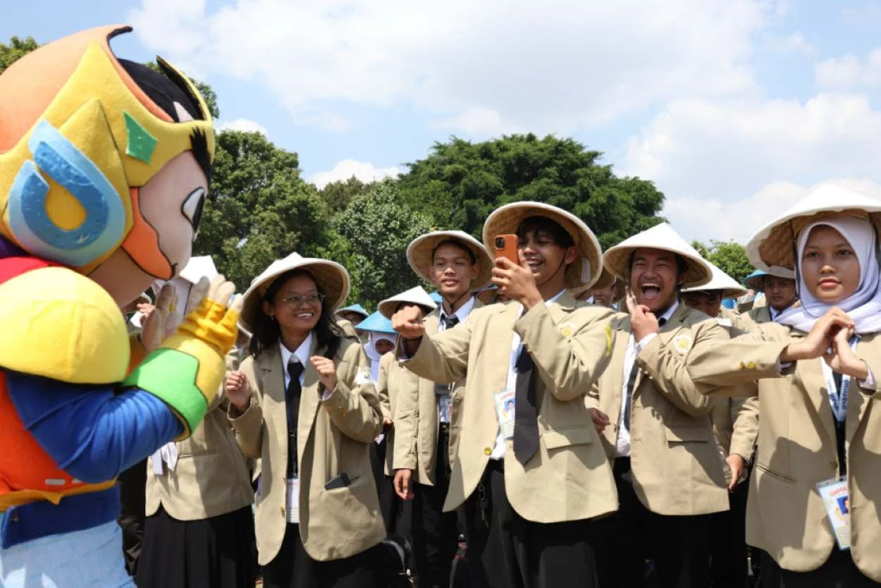 UGM Jadi Pusat Perhatian: Dari Penerimaan Mahasiswa Baru Hingga Gerakan Minum Jamu Serentak