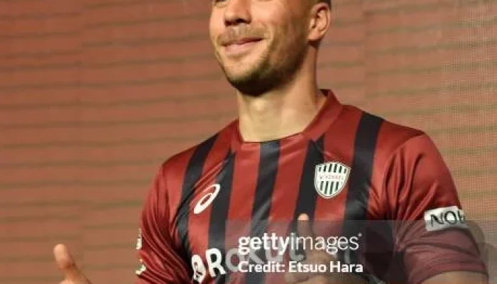 Vissel Kobe: Lukas Podolski Pensiun dan Jadi Pemilik Klub