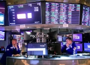 Wall Street Melonjak: S&P 500 dan Nasdaq Cetak Rekor Tertinggi Lagi!