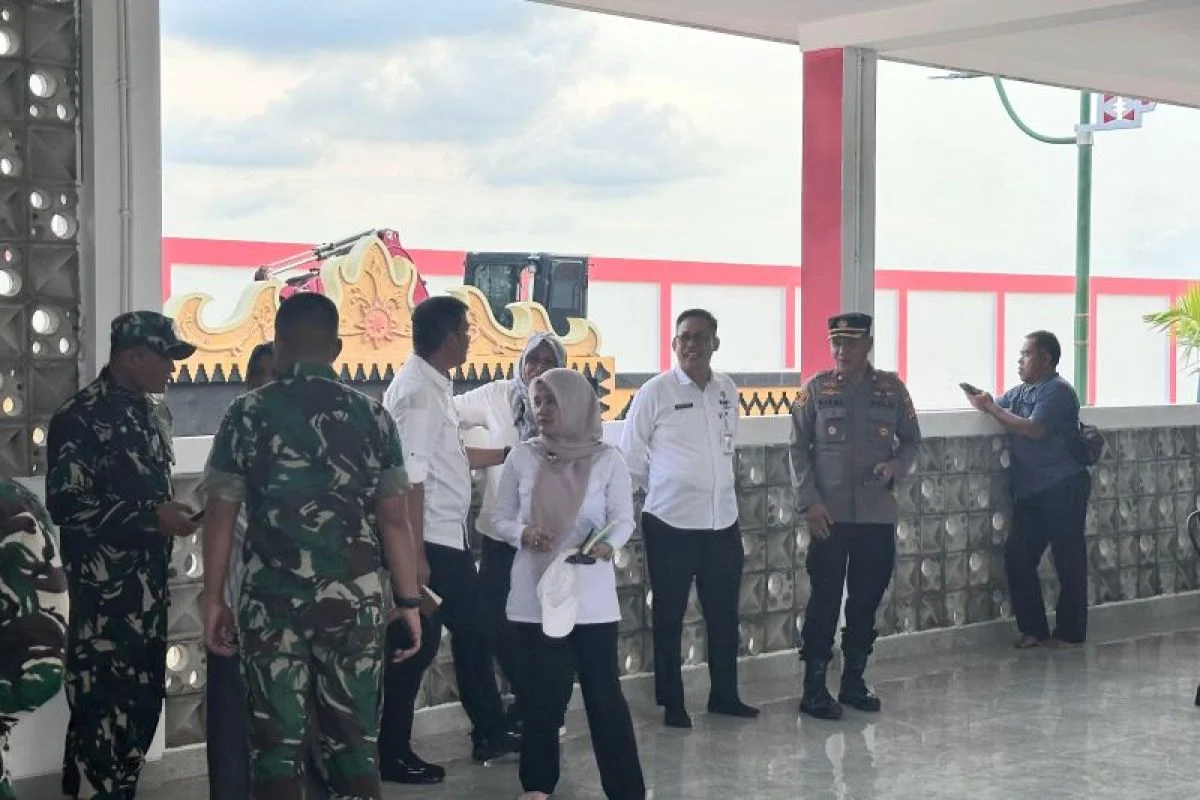 Wapres Gibran Rakabuming Raka Tinjau Kampung Nelayan Merah Putih di Lampung Timur