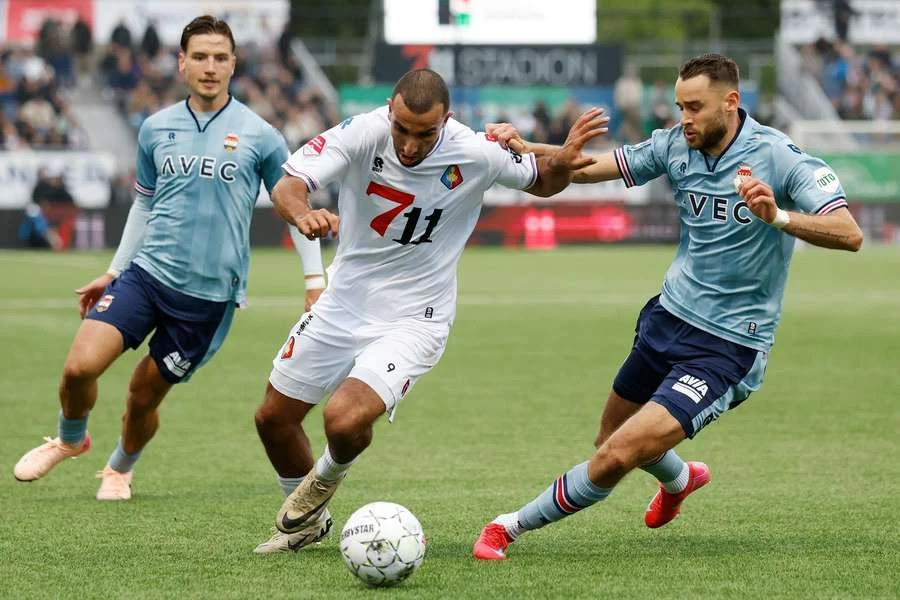 Willem II Melaju ke Final Play-off Usai Menggilas Almere City 2-0